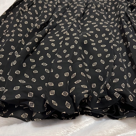 Jones New York Collection vintage petite silk skirt - Picture 3 of 4